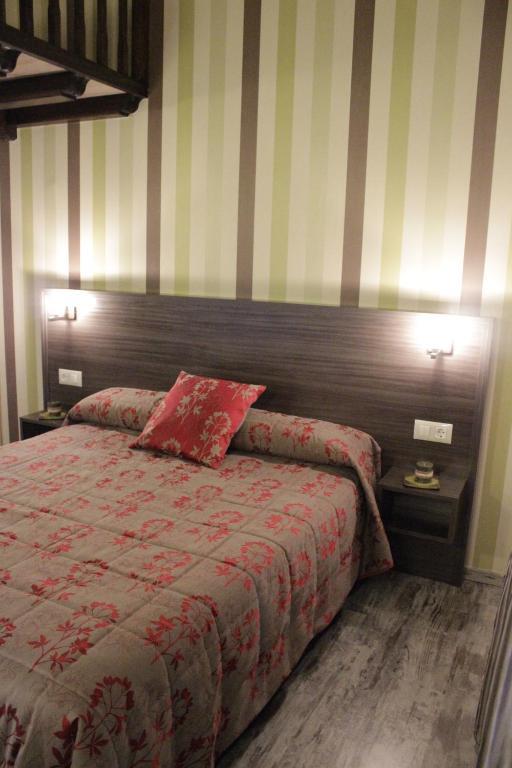 Hotel El Abuelo De La Cachava Gajano Habitación foto